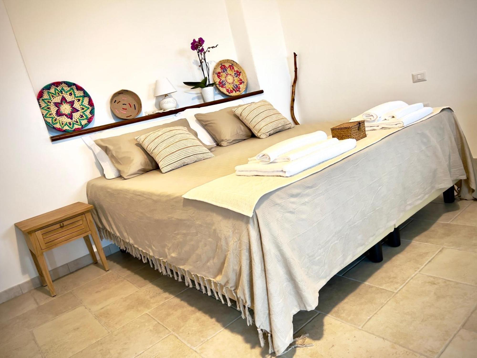 Hotel Domus La Roccia Pozzomaggiore Zewnętrze zdjęcie